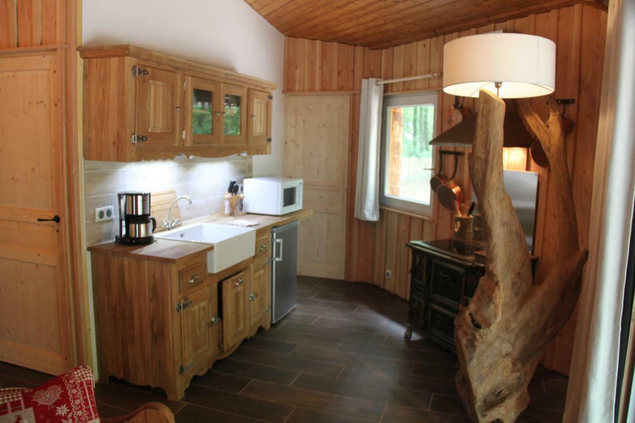Appartamento L'Isba Des Bois, Hors Du Temps Janvry  Esterno foto